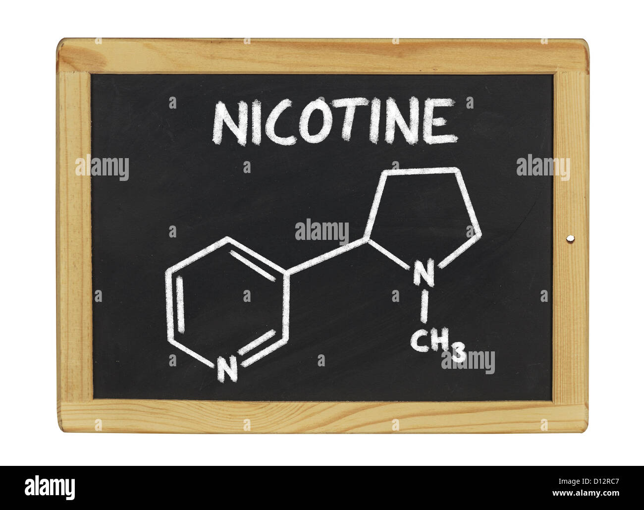 Formule chimique de la nicotine sur un tableau noir Banque D'Images