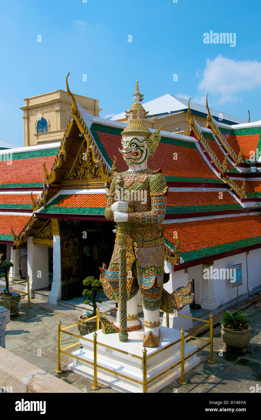 Yaksha Wat Phra Kaeo gardes à l'extérieur Grand Palace Bangkok Thaïlande Banque D'Images