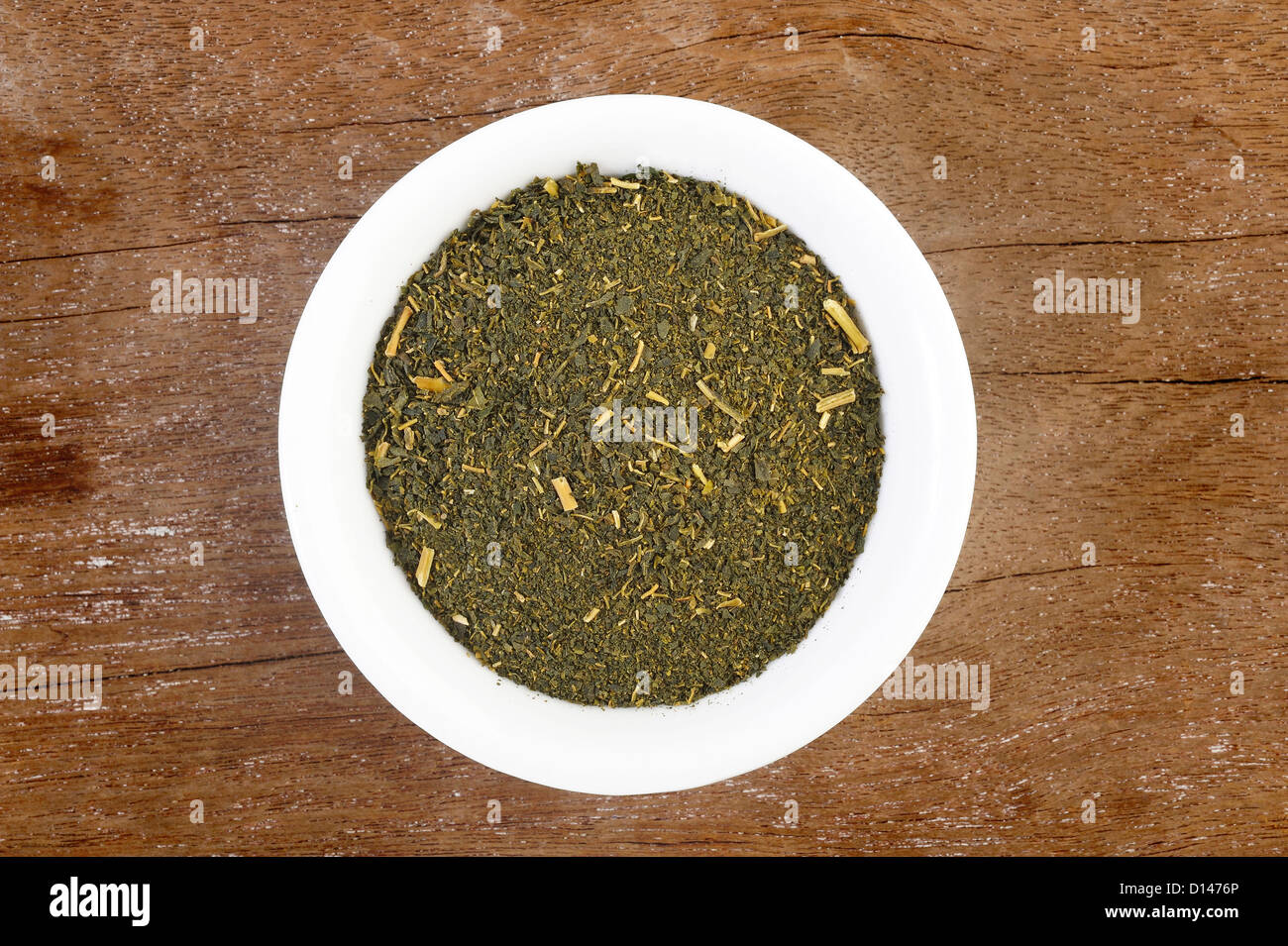 Masala thé dans un plat blanc Banque D'Images