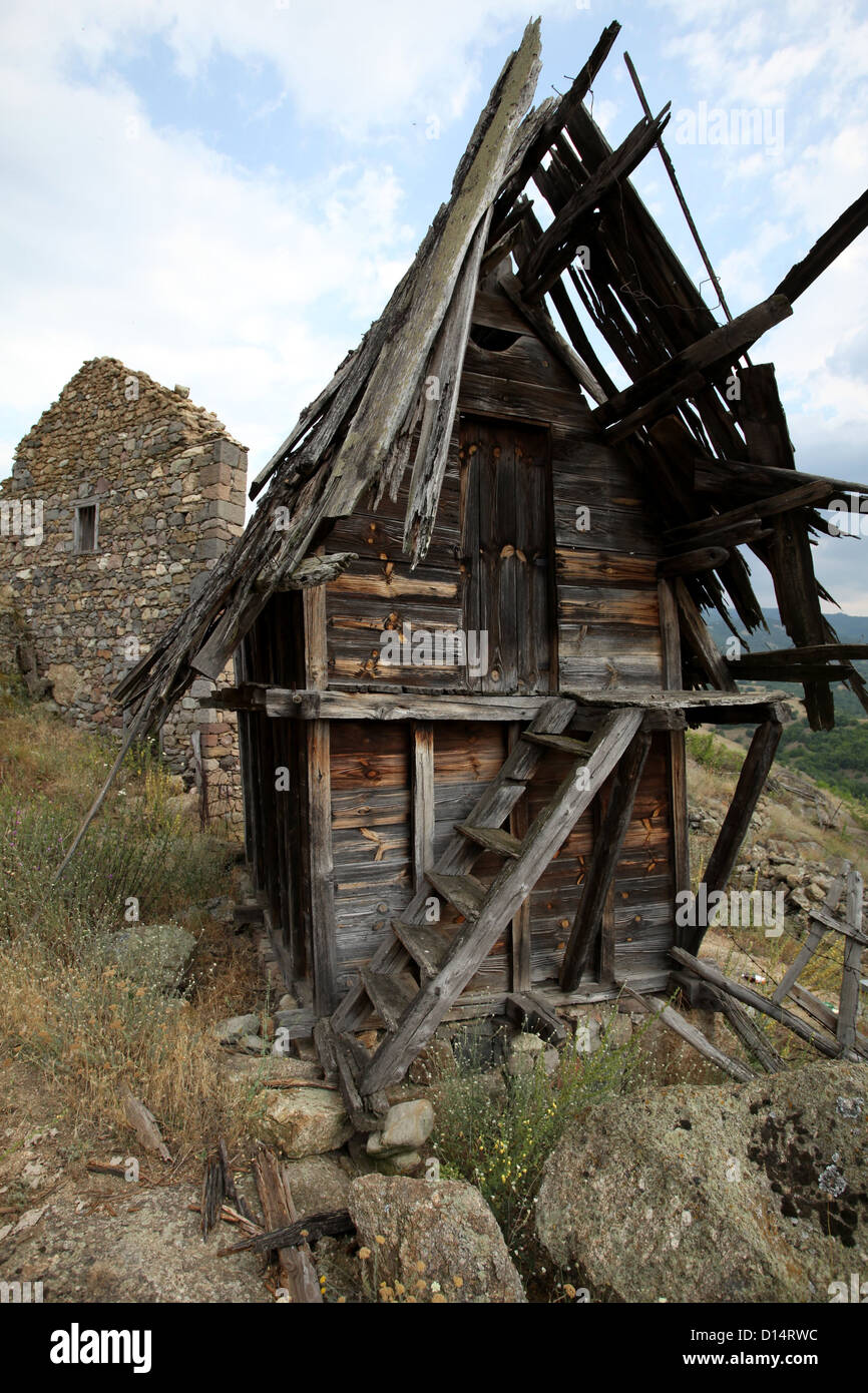 Maison en ruine dans la région de Mariovo, Macédoine Banque D'Images