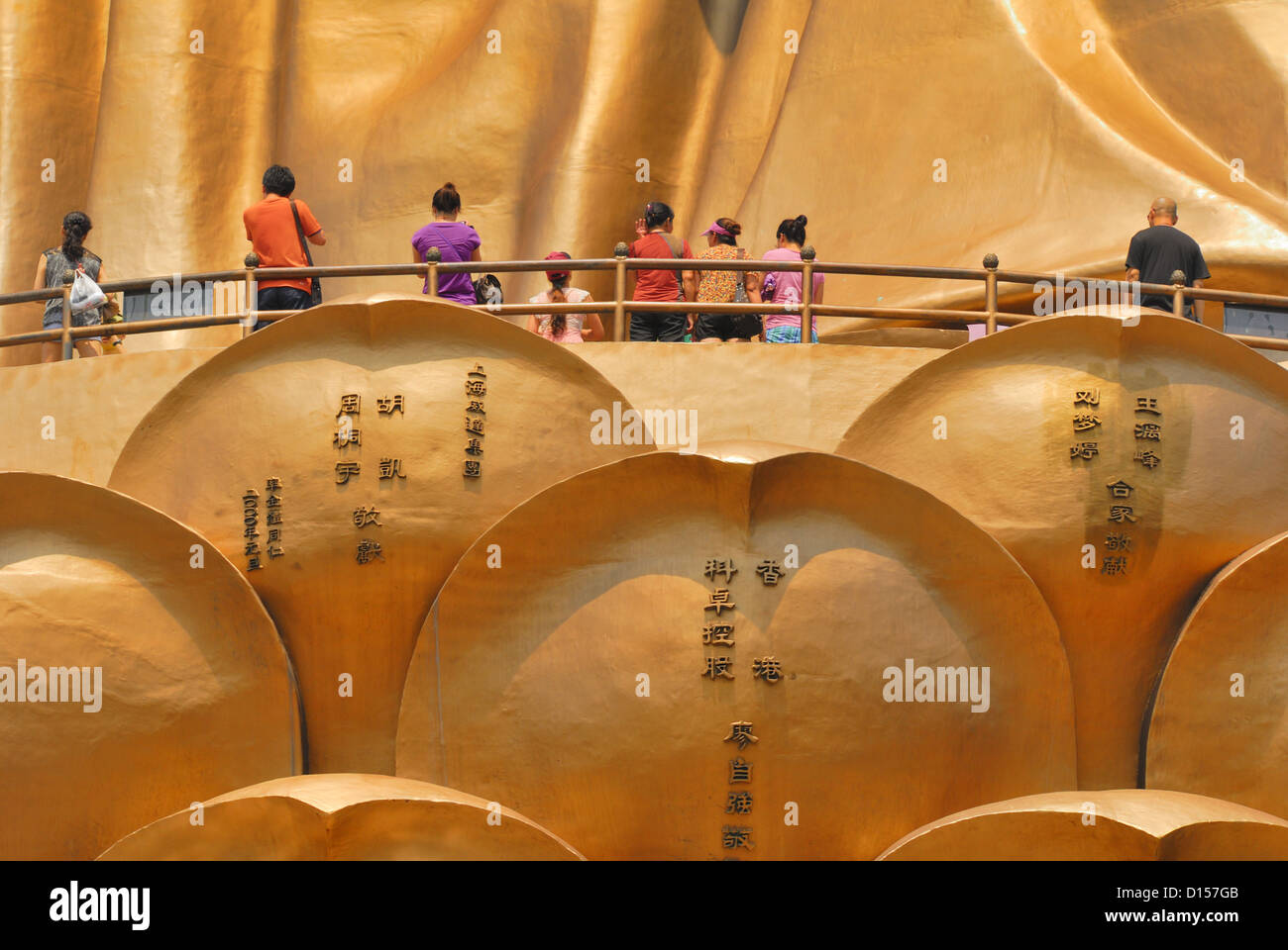 Le Grand Bouddha de Ling Shan - Lingshan est situé dans le sud de la montagne de Longshan ; l'une des plus grandes statues de Bouddha. Banque D'Images