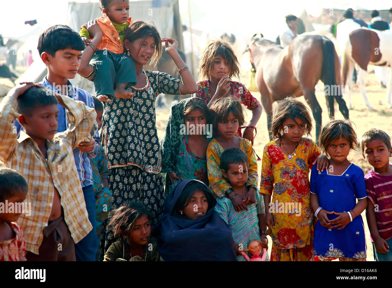 Les pauvres,enfants,enfants,Pushkar,juste,Festival,Désert Rajsathan,Inde Banque D'Images