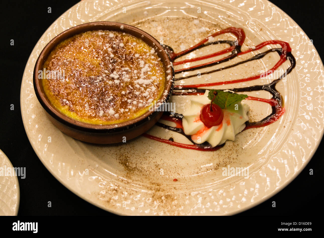 Close up of Creme Brule' dessert. Banque D'Images