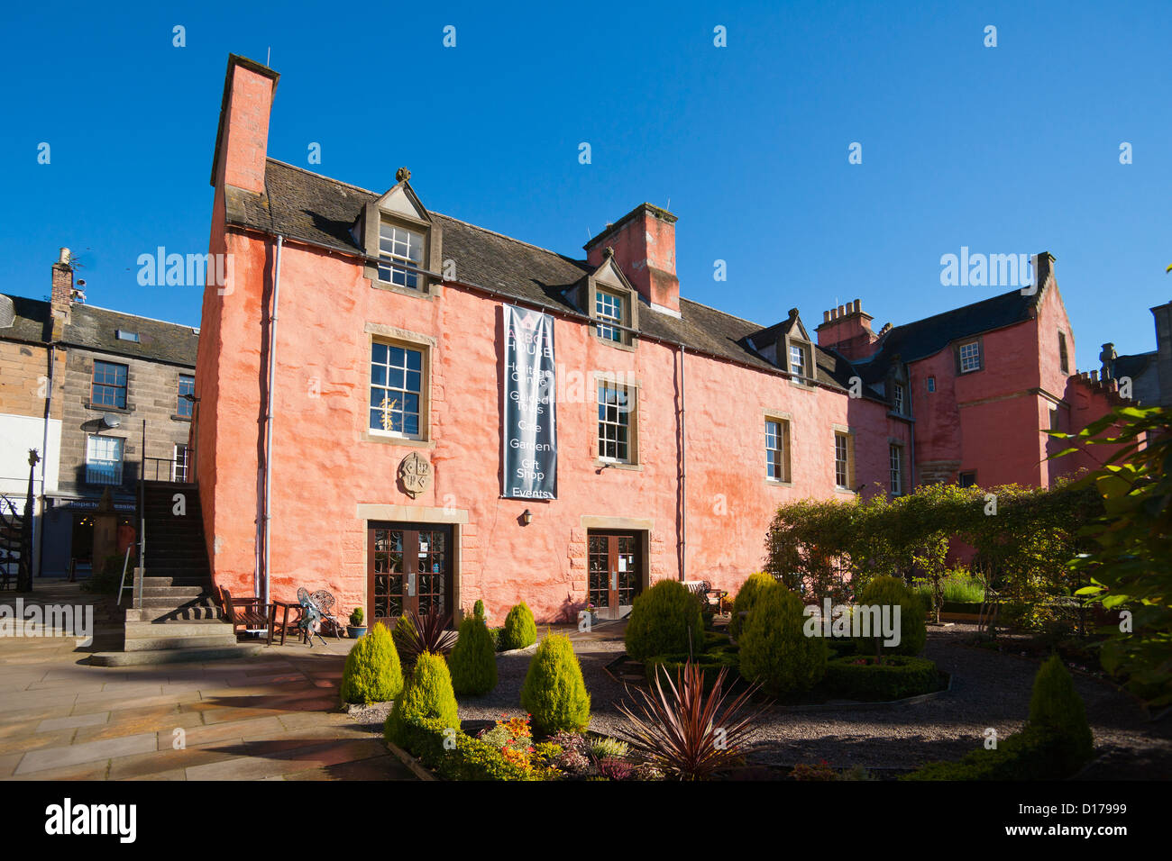 Abbot House, Centre du patrimoine mondial, l'abbaye de Dunfermline, Fife, Scotland, UK Banque D'Images