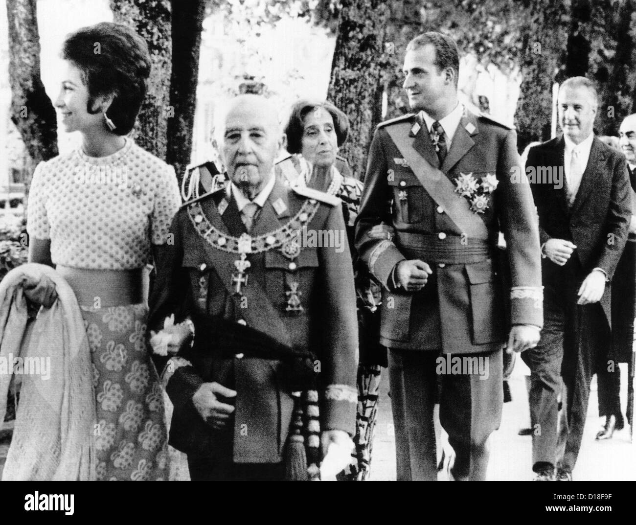 L'Espagnol célébration de la Guerre Civile Espagnole en 1936, qui a porté au pouvoir de Francisco Franco. L-R : Princess Sophia, Francisco Banque D'Images