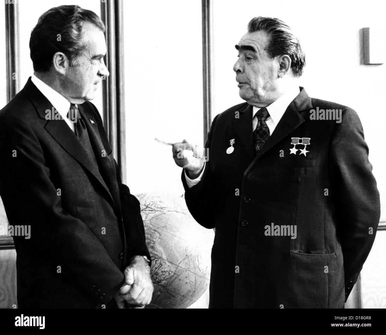 Le président Richard Nixon et le dirigeant du Parti communiste soviétique, Leonid Brejnev. Moscou, le 29 juin 1974. (  590 ALPHA CSU CSU) Banque D'Images