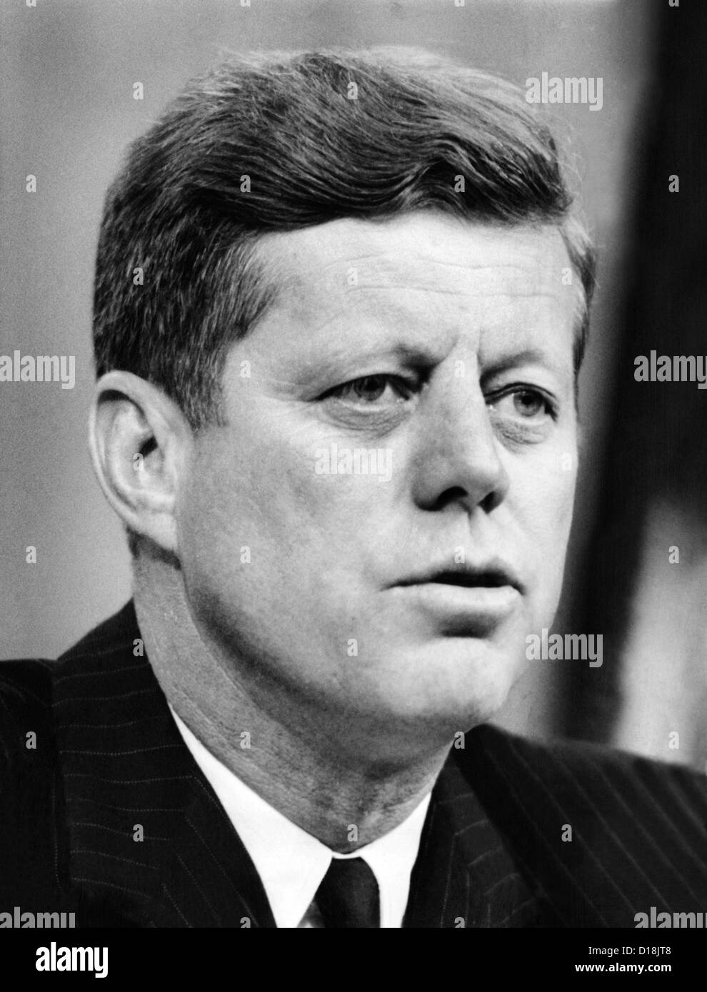 Le président John Kennedy s'exprimant dans une conférence de presse. Le 5 mai 1963. __CSU (ALPHA 985) Archives CSU/Everett Collection Banque D'Images