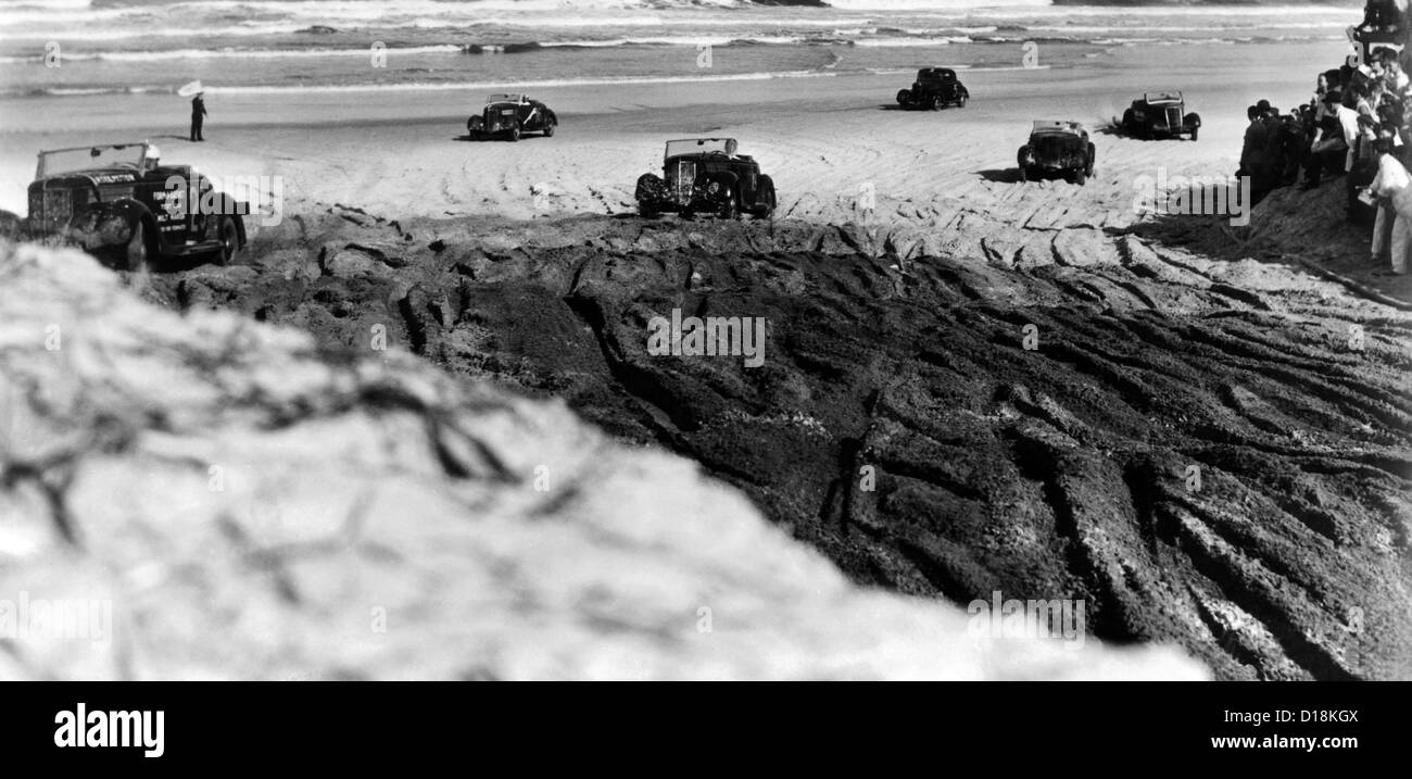 Daytona Beach road Race. 27 voitures a commencé dans un 250-mile de la race. Les tours ont été rapidement jusqu'mal coupé, le sable meuble si profonde voitures avaient Banque D'Images