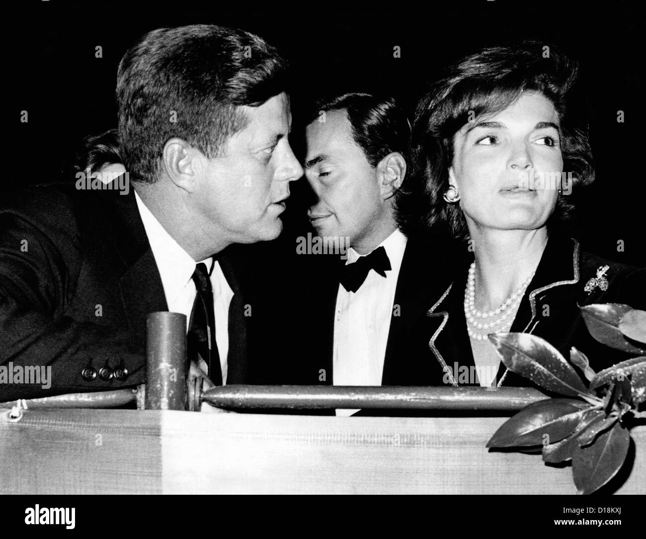 Le président John Kennedy et son épouse Jacqueline assister à la