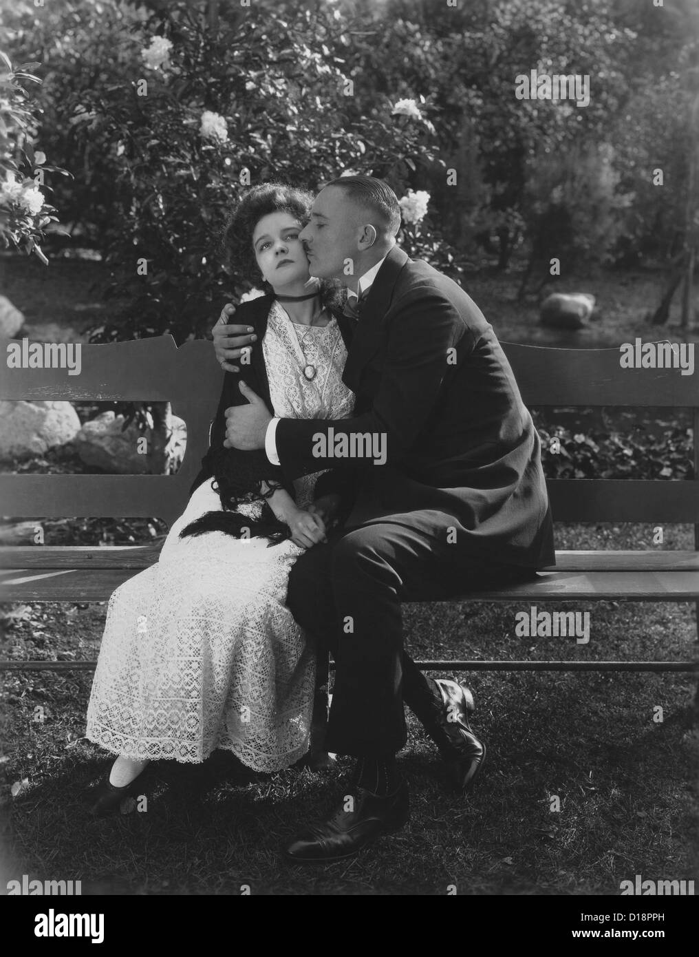 L'étouffement avec affection Banque D'Images