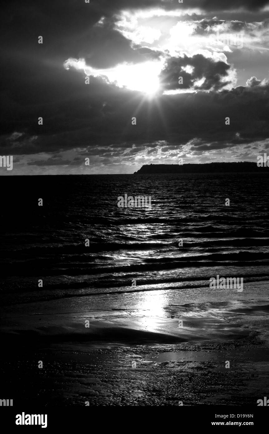 Paignton, Devon, UK. 12 décembre 2012. lever du soleil,la plage de paignton,12 décembre 2012,. Crédit : andrew payne / Alamy Live News Banque D'Images