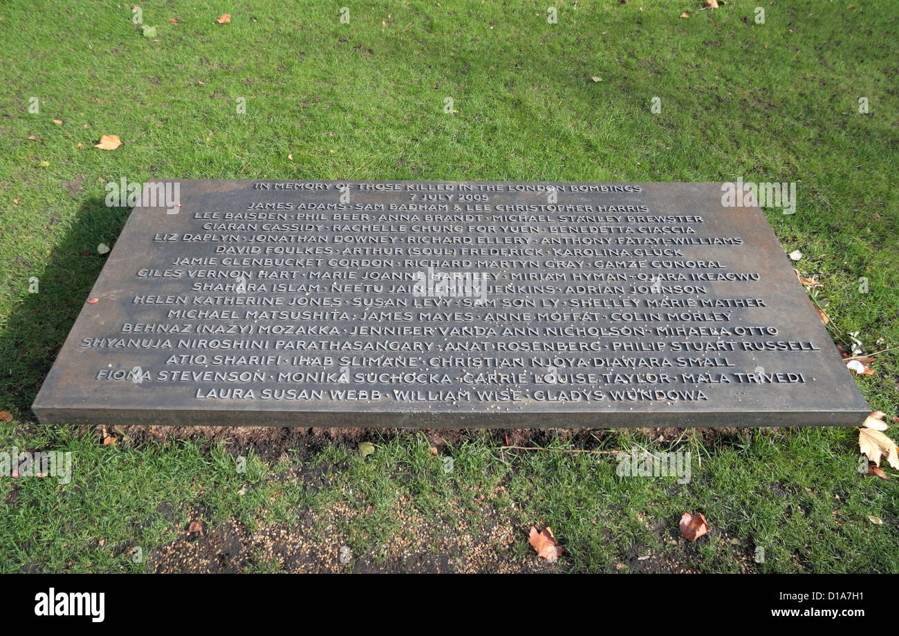 Le '7' Memorial Juillet plaque aux 52 victimes d'attentats terroristes de Londres le 7 juillet 2005. (Oct 2012) Banque D'Images