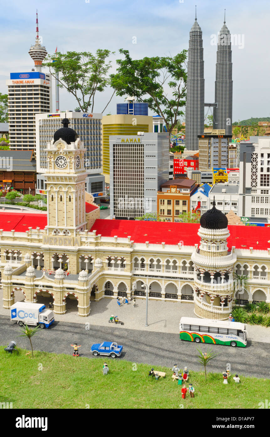 Miniland miniature affichant un Kuala Lumpur fabriqué à partir de briques Lego, Legoland, Malaisie Banque D'Images