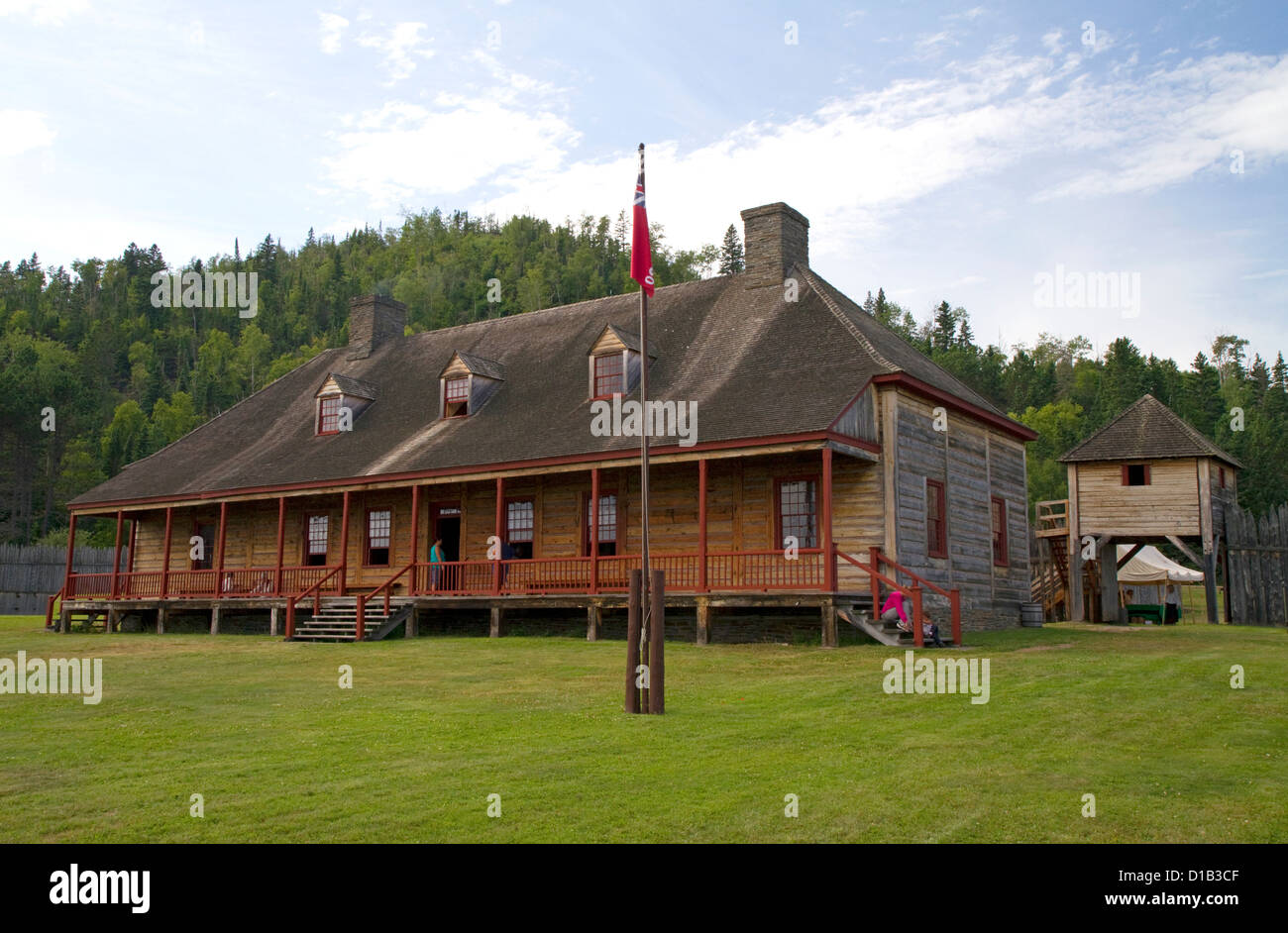 Le Grand Hall situé au Grand Portage National Monument sur la rive nord du lac Supérieur dans le nord-est du Minnesota, USA Banque D'Images