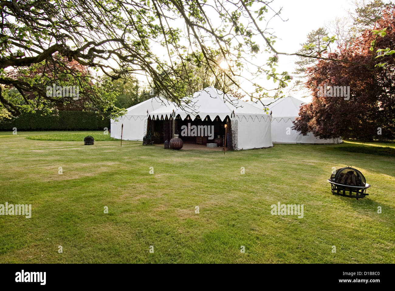 Parti bédouin tente pour utilisation au Royaume-Uni Banque D'Images Parti bédouin tente pour utilisation au Royaume-Uni Banque D'Images