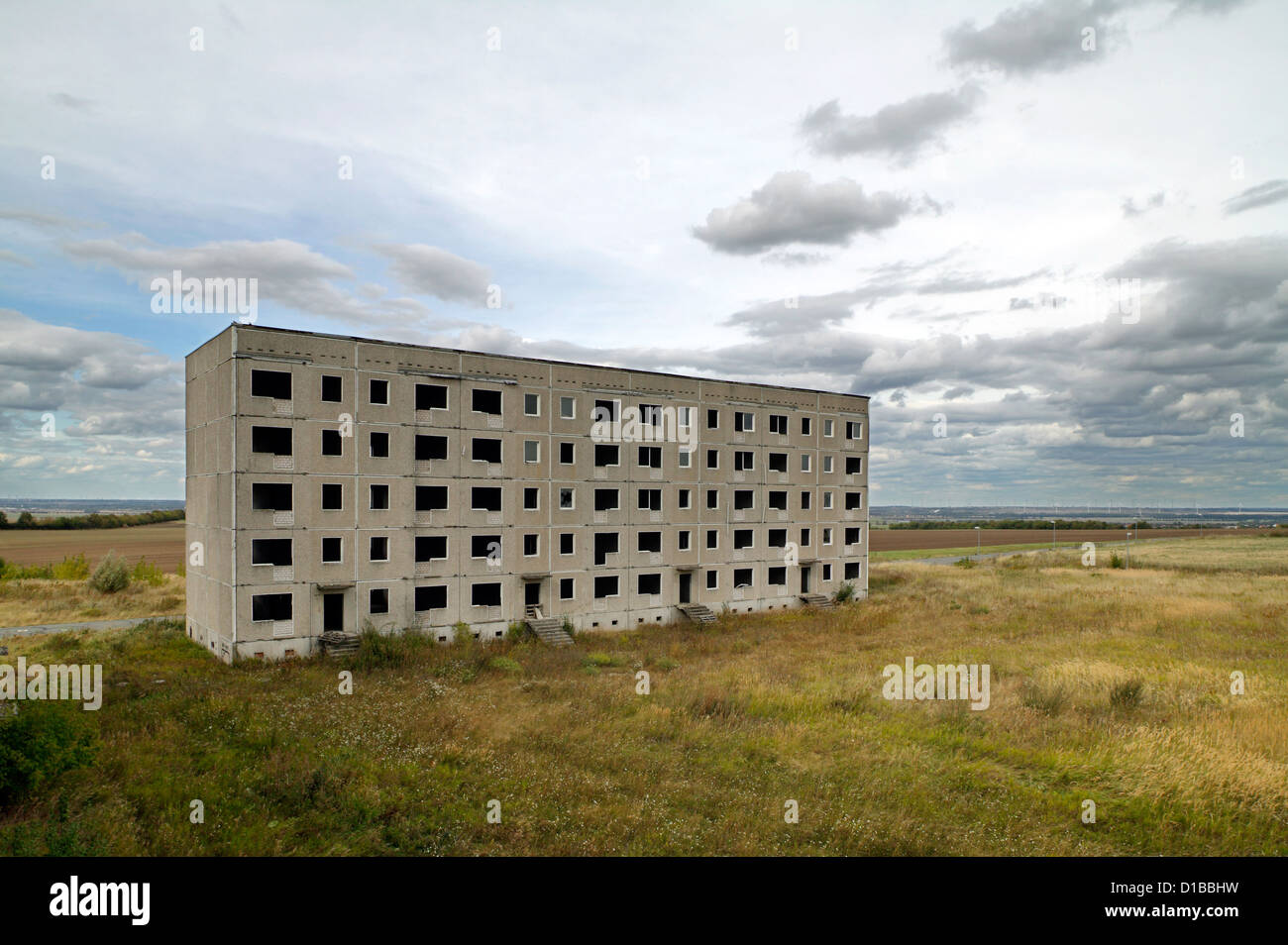 Cochstedt, l'Allemagne, l'un non man's land plus de plaque fini dans un champ ouvert Banque D'Images