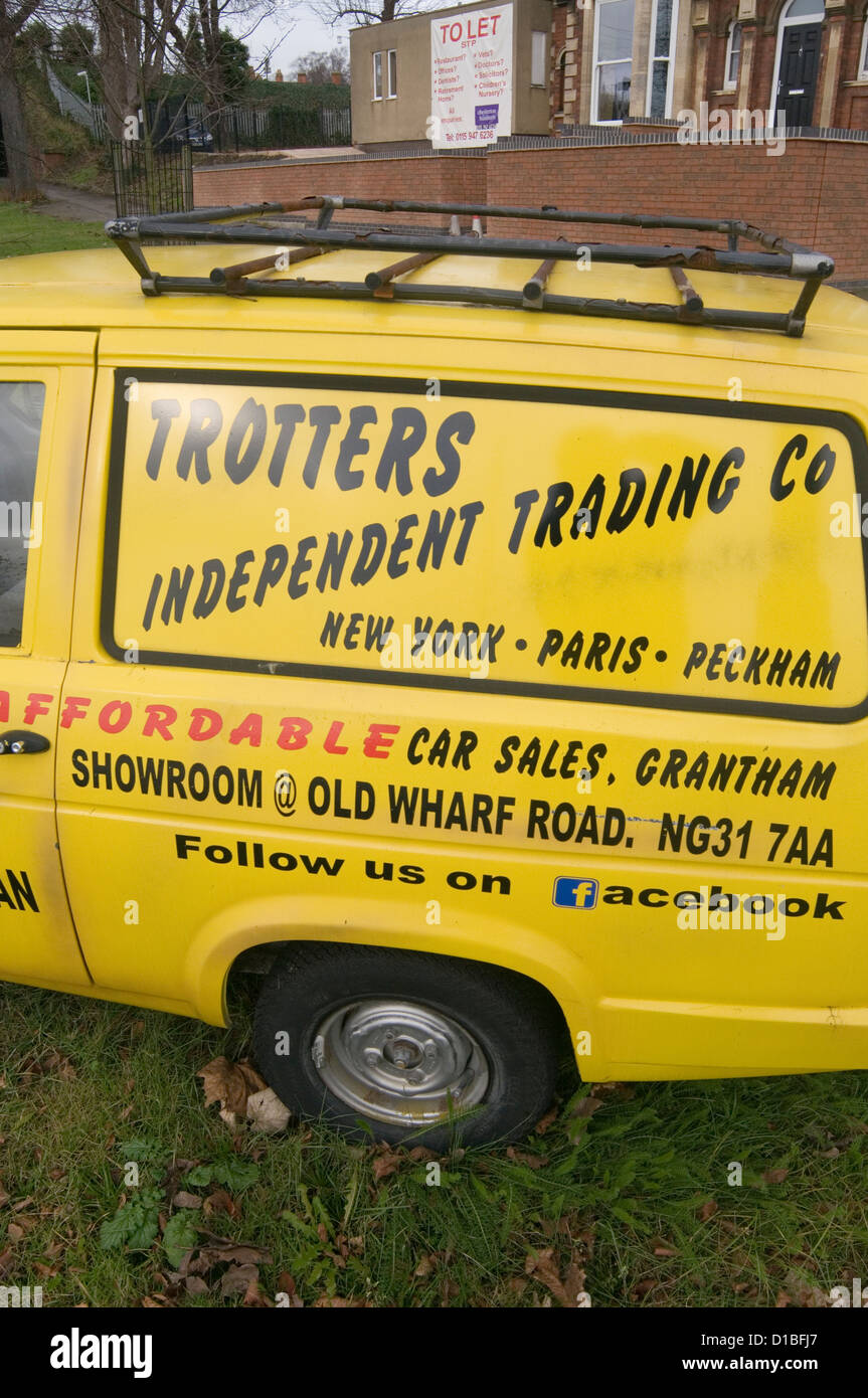 Reliant Robin van trois roues voiture voitures van cars wheeler roues del boy rodney seuls les imbéciles et les chevaux trotteurs commerce indépendant Banque D'Images