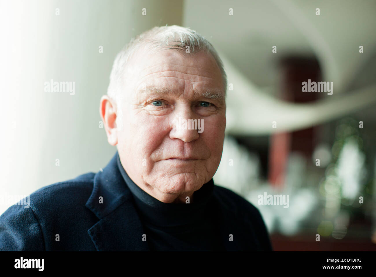 Fritz Sdunek entraîneur de boxe se trouve chez ISS Dome à Duesseldorf, Allemagne, le 13 décembre 2012. Photo : ROLF VENNENBERND Banque D'Images