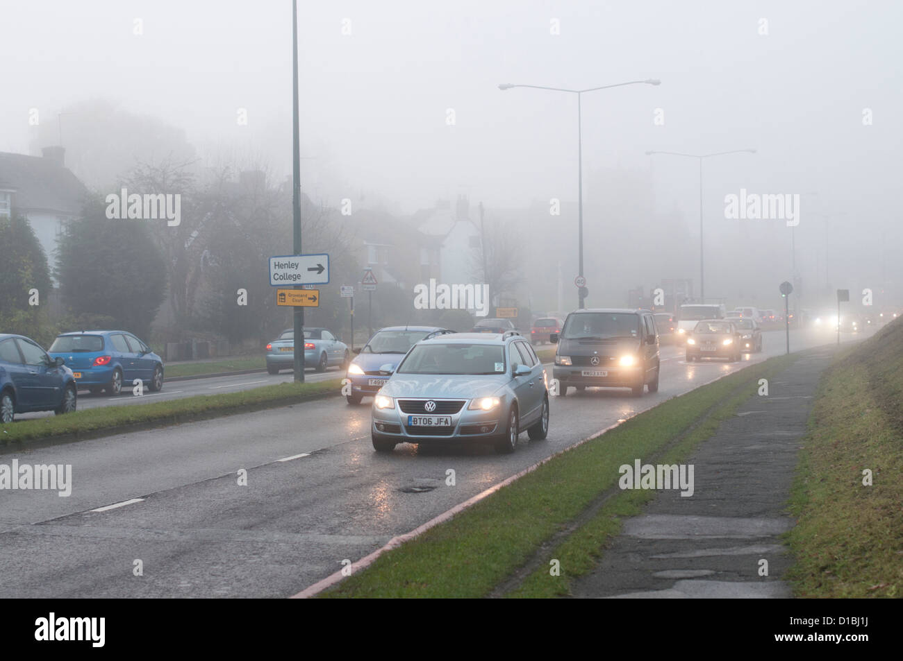 Dans le brouillard de la route Coventry Banque D'Images