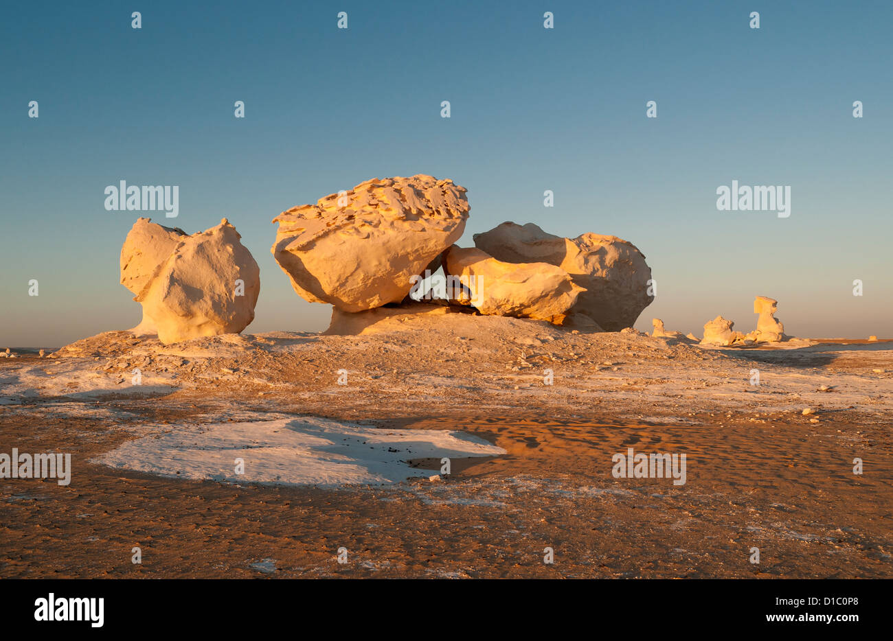 Roches calcaires, le désert blanc (Sahara el Beyda), Égypte Banque D'Images