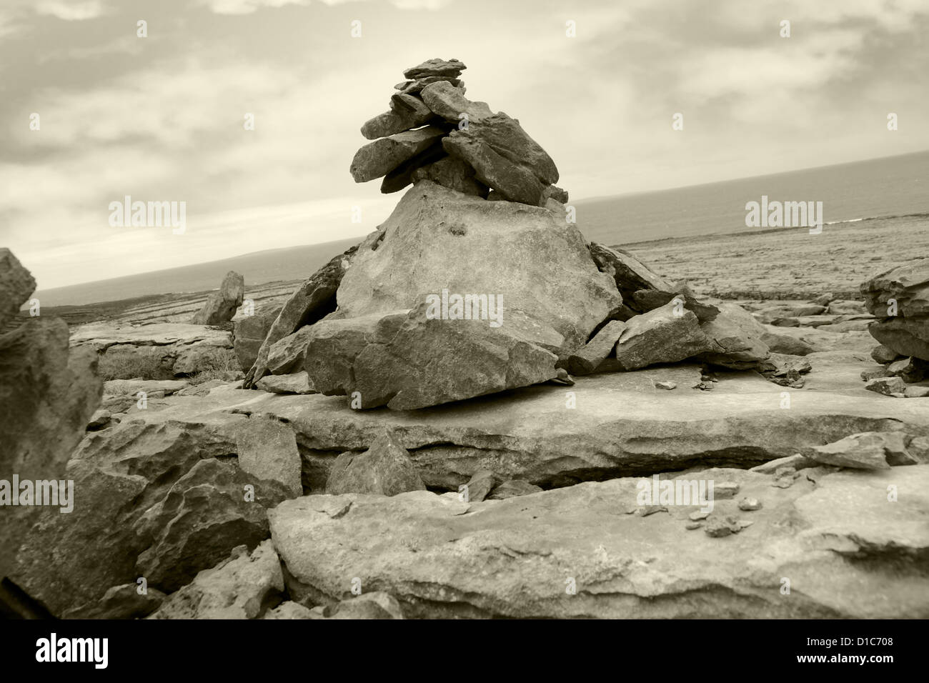 Rock formation à rocky lanscape du Burren dans le comté de Clare Irlande Banque D'Images