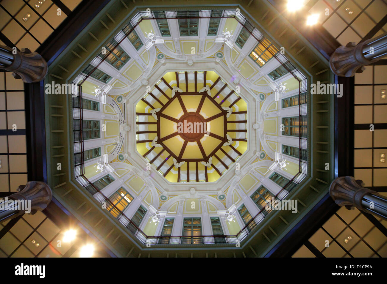 La gare de Tokyo, hall d'entrée au Japon Photo Stock Alamy