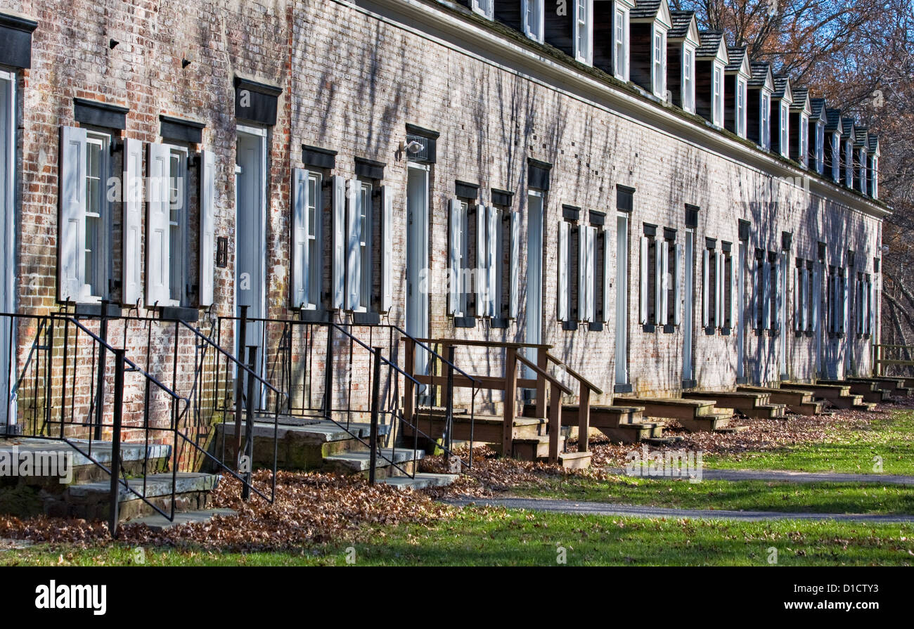 Ancien restauré, maisons en rangées à Allaire Village, New Jersey Banque D'Images