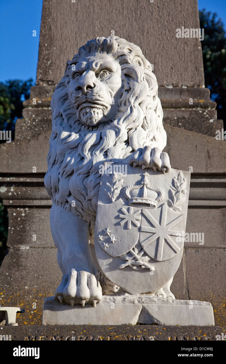 British Lion à la base de la statue de Lord Plunket, 1906 Gouverneur de Nouvelle-Zélande, Rotorua, île du nord, en Nouvelle-Zélande. Banque D'Images