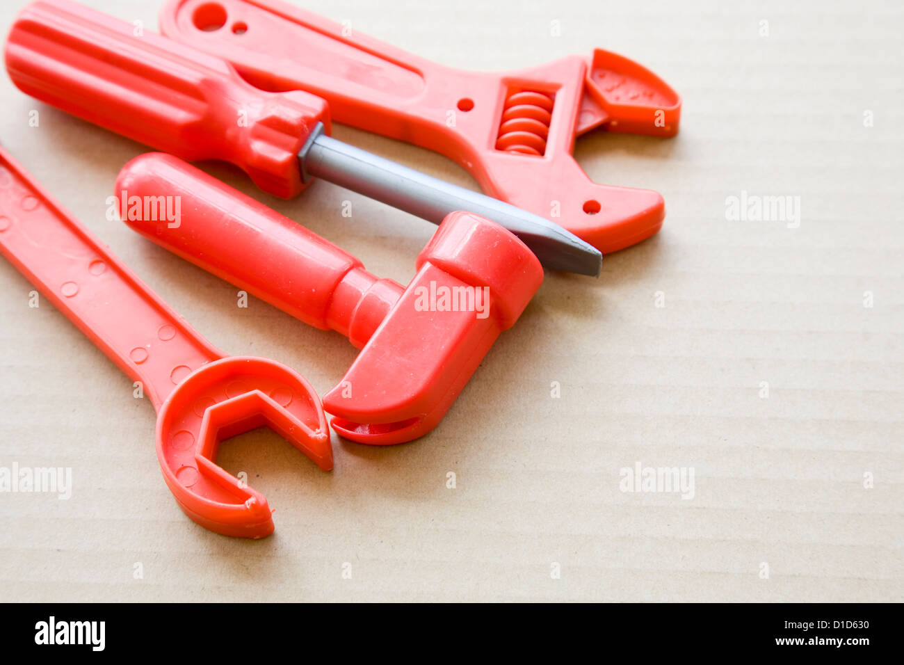 Un ensemble d'outils pour les enfants jouet en plastique Banque D'Images