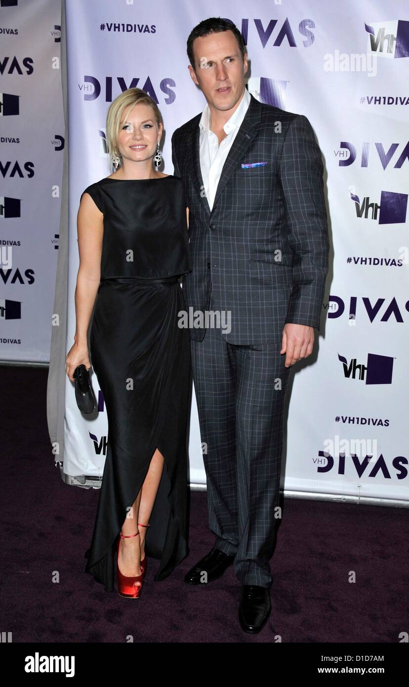 Los Angeles, Californie, USA. 16 décembre 2012. Elisha Cuthbert présents pour VH1 Divas 2012 Concert, Shrine Auditorium, Los Angeles, CA, 16 décembre 2012. Photo par : Dee Cercone/Everett Collection Banque D'Images