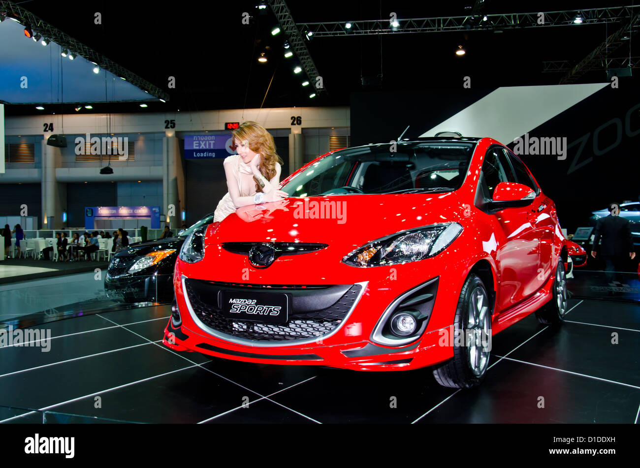 Mazda 2 Sport car avec le modèle non identifié sur l'affichage à la 29e International Motor Expo Thaïlande Banque D'Images