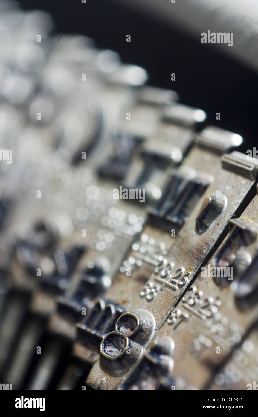 Un gros plan de machine à écrire pour l'utilisation de clés conceptuelles. Banque D'Images