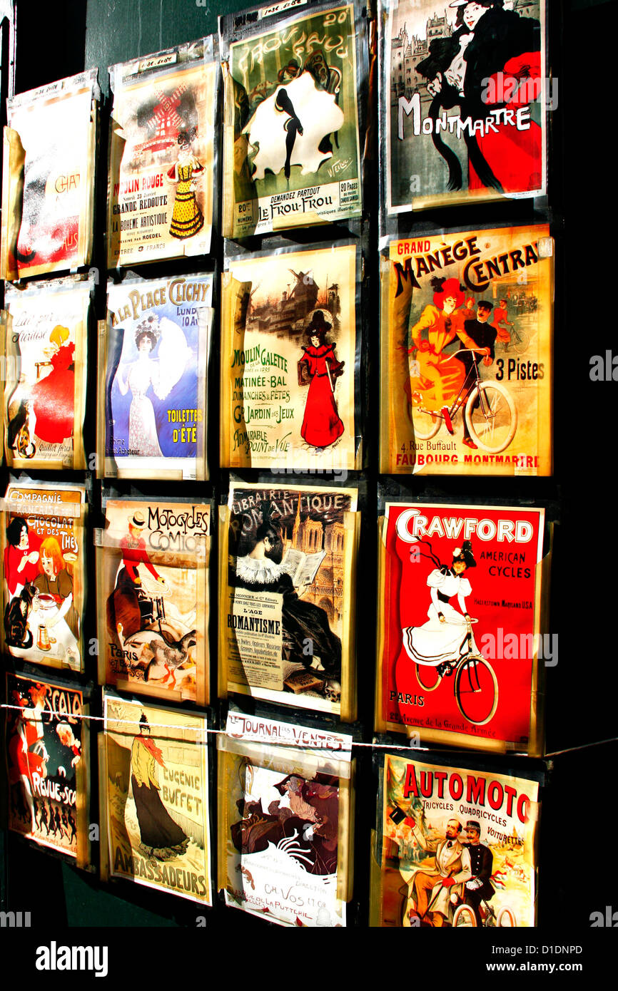 Affiches d'art impressionniste de Souvenirs à vendre à Montmartre Paris France Europe Banque D'Images