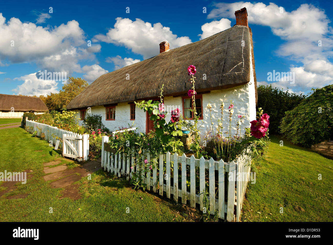 Long House de chaume à l'Harem de Ryedale Folk Museum, Hutton Le Hole, North York Moors National Park, Yorkshire, Angleterre Banque D'Images