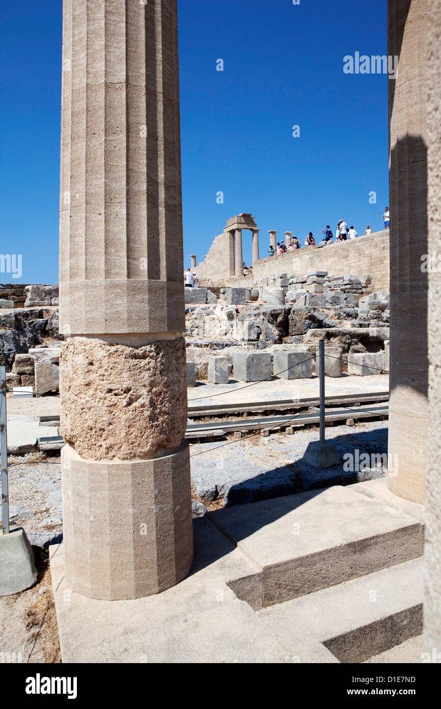 L'Acropole de Lindos, Rhodes, Dodécanèse, îles grecques, Grèce, Europe Banque D'Images