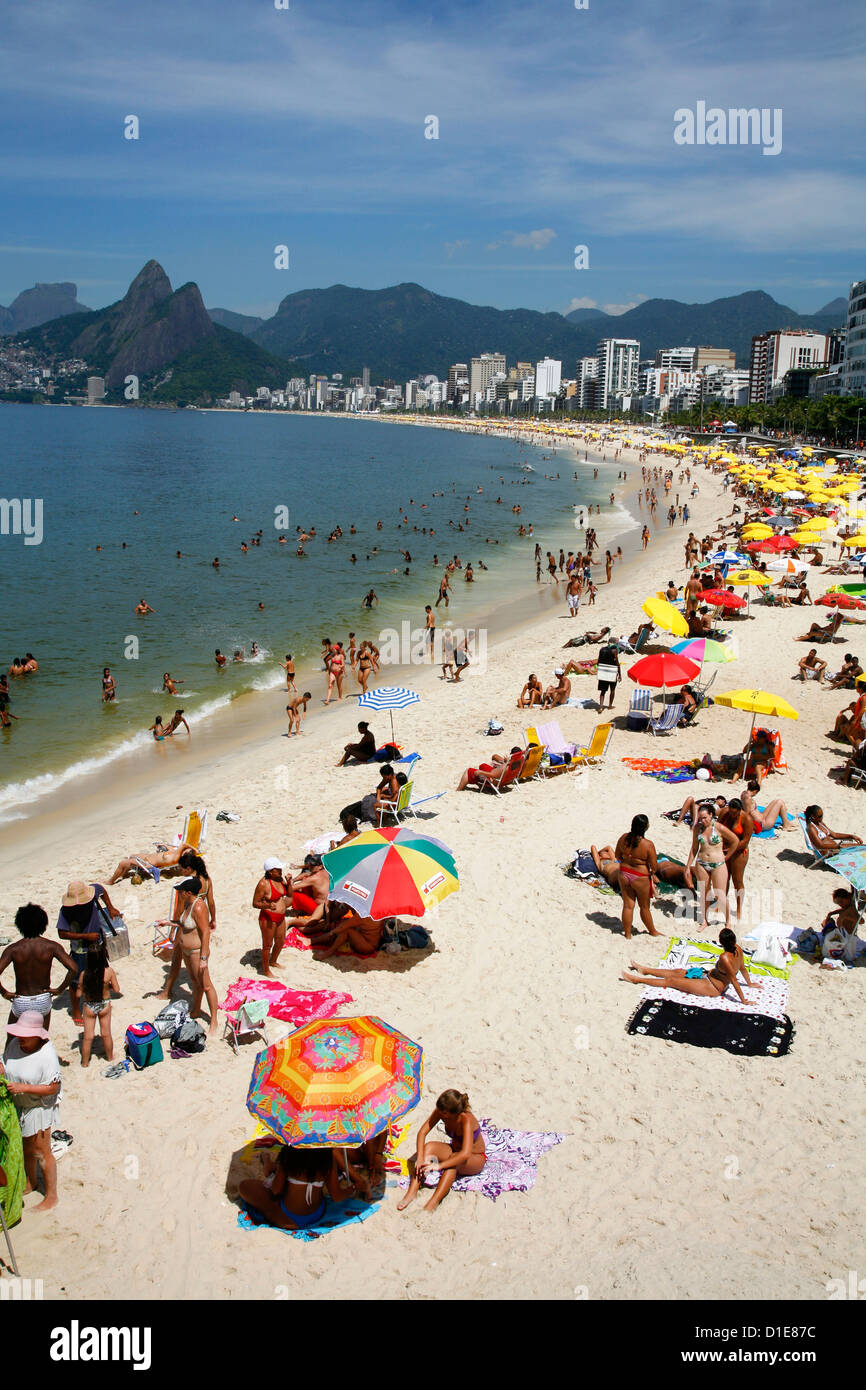 La plage d'Ipanema, Rio de Janeiro, Brésil, Amérique du Sud Banque D'Images