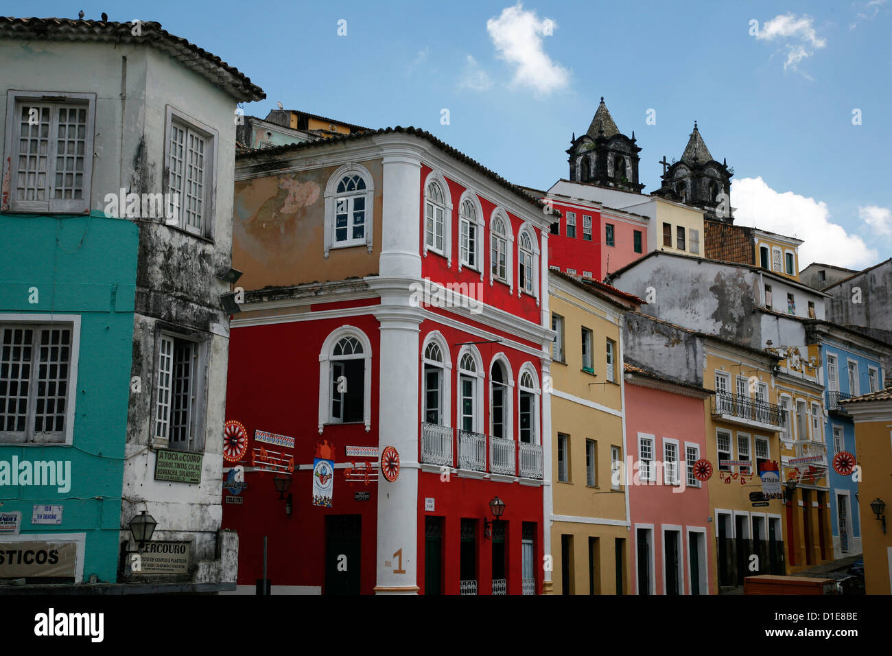 Rues pavées et de l'architecture coloniale, Largo de Pelourinho, Salvador, Bahia, Brésil, Amérique du Sud Banque D'Images