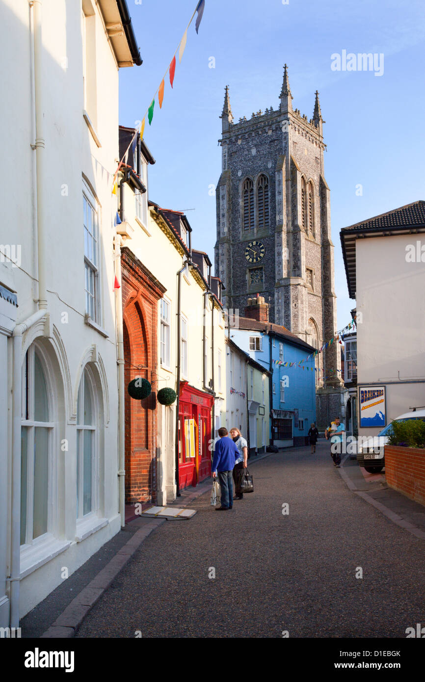 High Street et de l'église de Saint Pierre et Saint Paul, Cromer, Norfolk, Angleterre, Royaume-Uni, Europe Banque D'Images