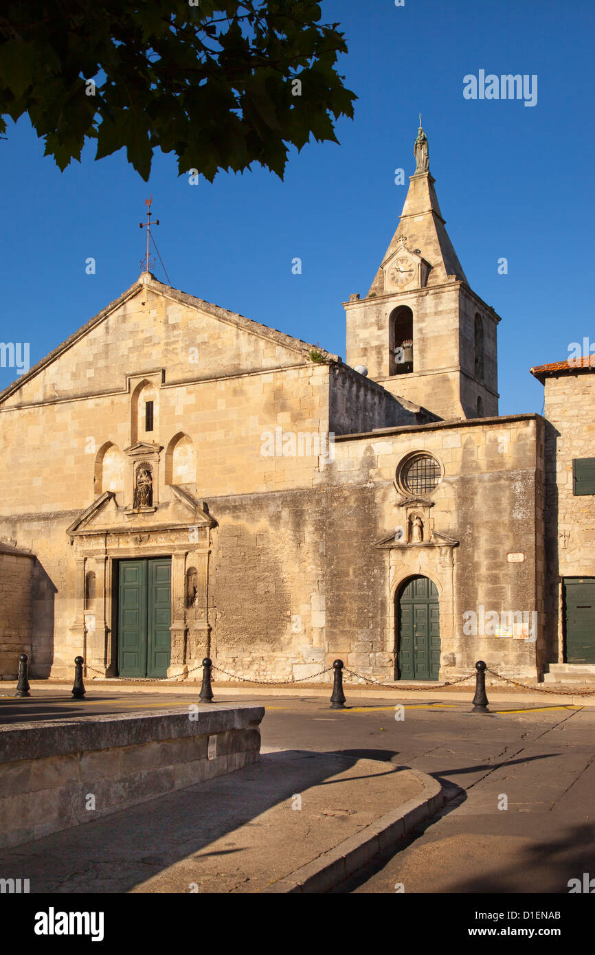 Eglise Notre Dame de la Major, Arles Provence, France Banque D'Images