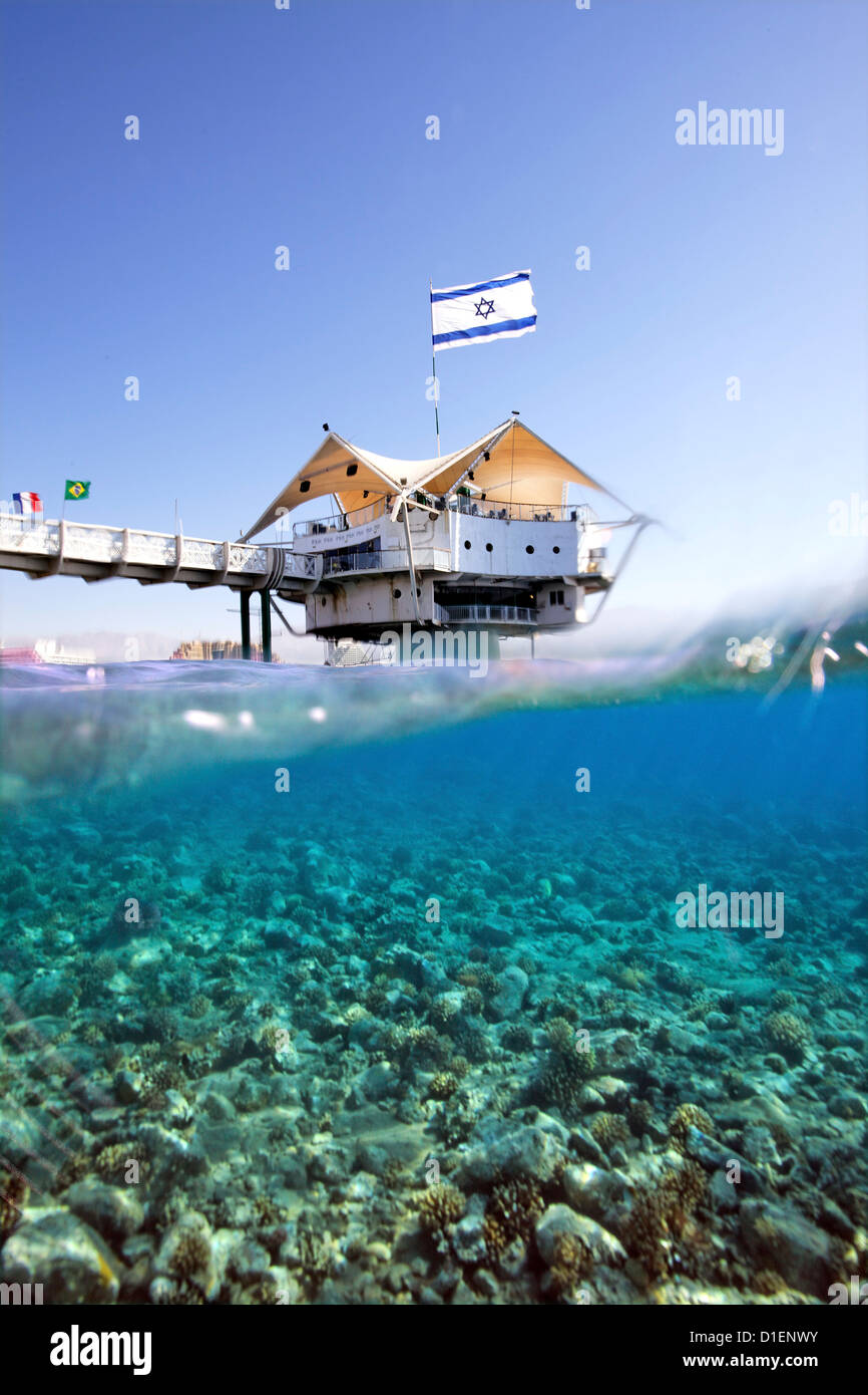 Restaurant sous-marine dans la mer Rouge, Eilat, Israël Banque D'Images