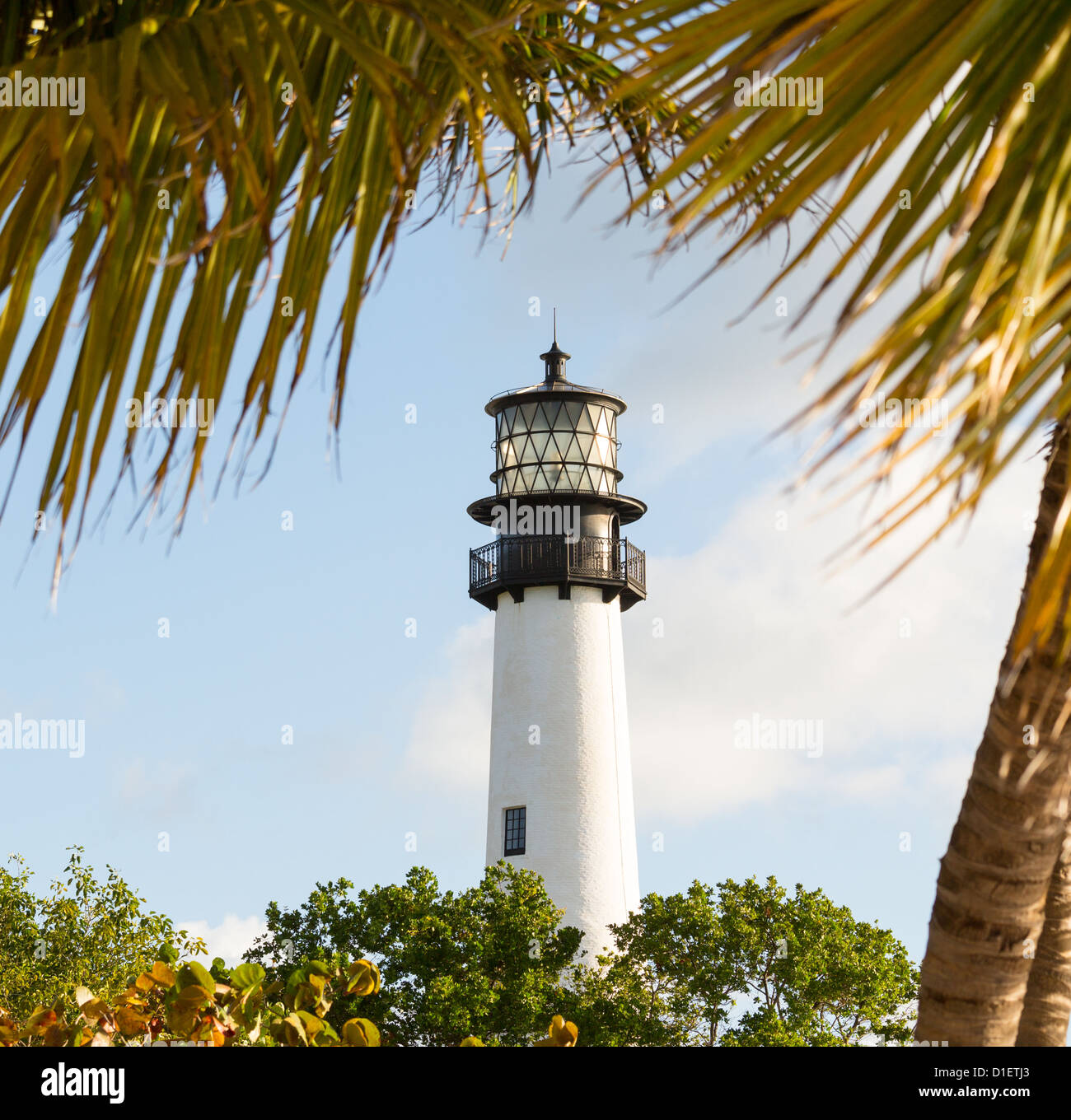 Le phare de Cape Florida et lanterne en parc national Bill Baggs à Key Biscayne en Floride Banque D'Images