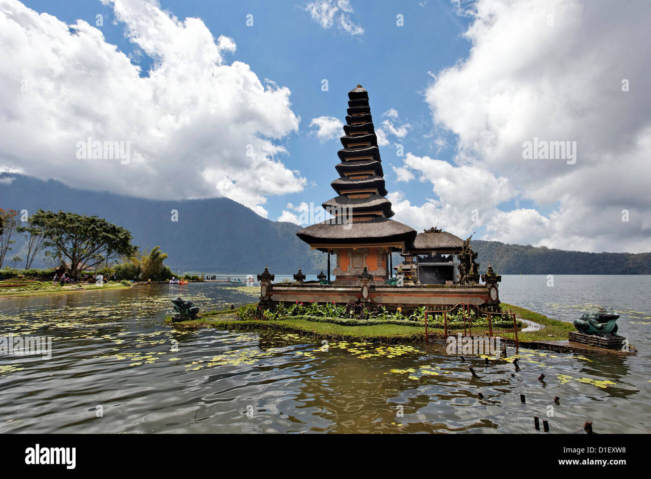 Temple de l'eau Pura Ulun Danu Bratan, Bali, Indonésie Banque D'Images