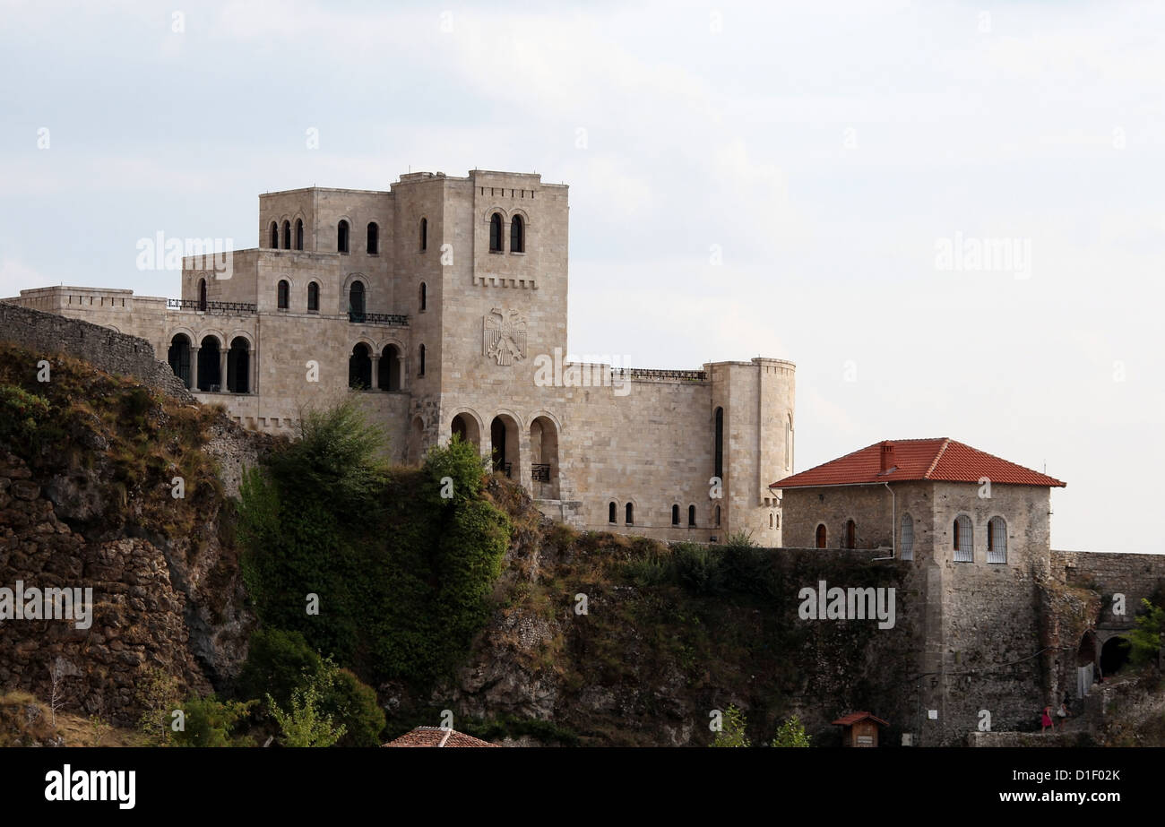 Kruja Château et Maison du Musée de Skanderbeg Banque D'Images