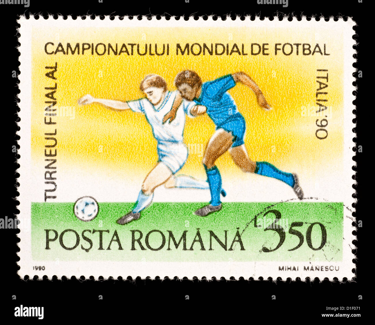 Timbre-poste de Roumanie représentant des joueurs de football, émis pour la Coupe du Monde de Football 1990. Banque D'Images