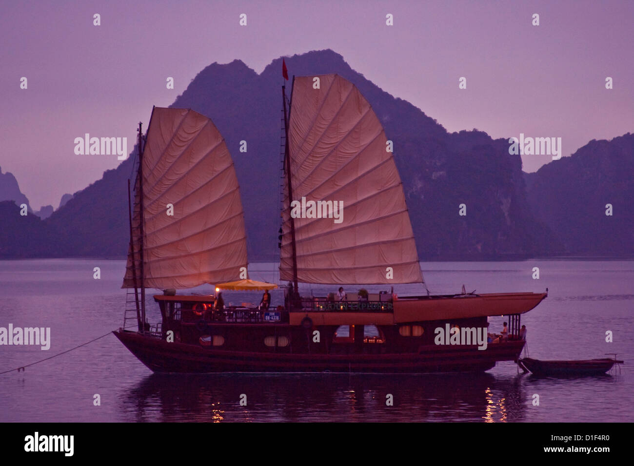 Junk Boat, Halong Bay, Vietnam Banque D'Images