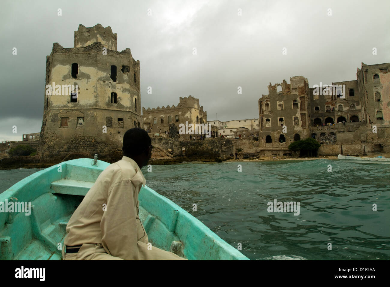 Vue panoramique de la guerre civile a ravagé la Somalie Mogadiscio bâtiments côtiers Banque D'Images
