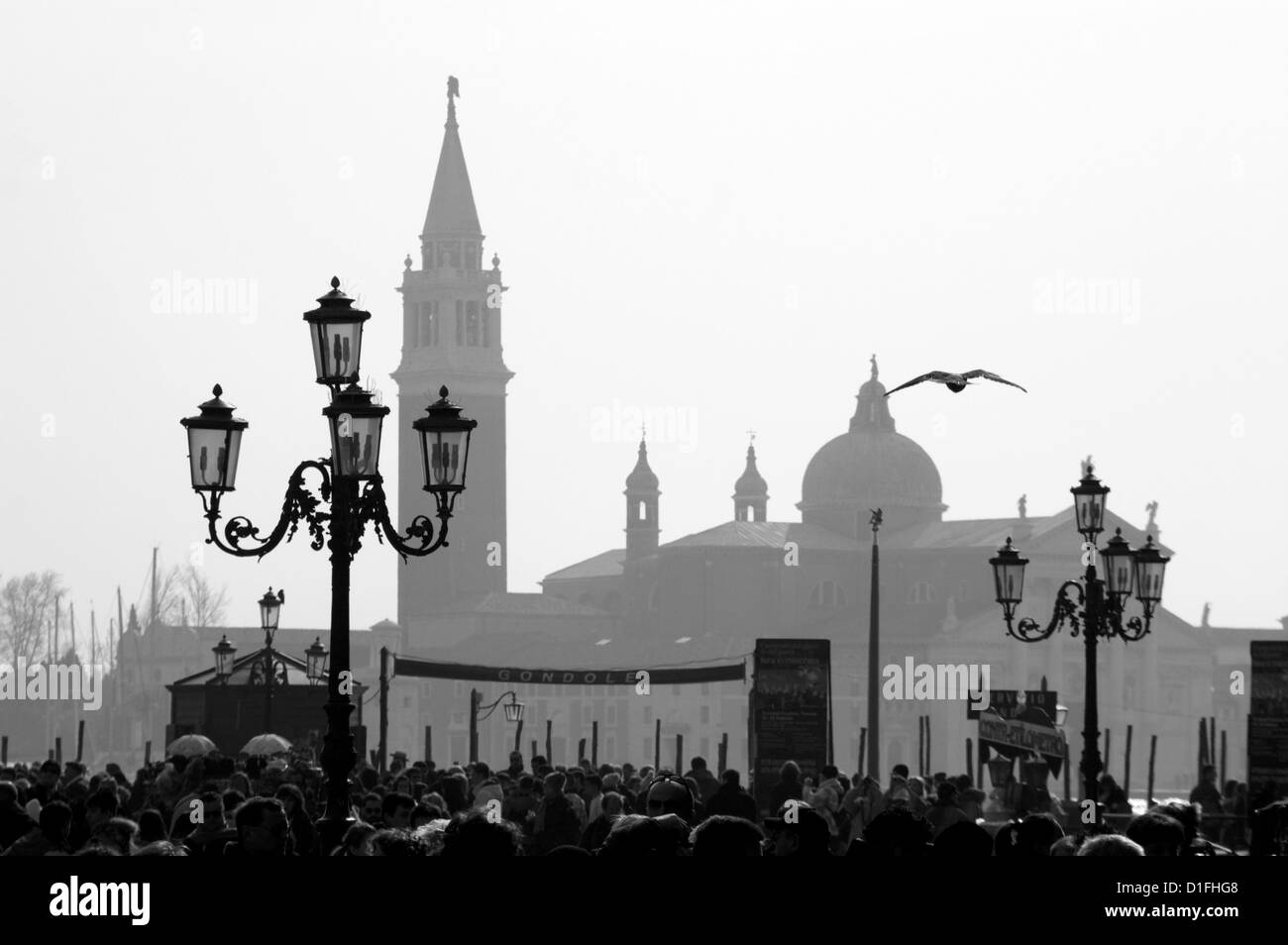 Venise - San Giorgio Maggiore Église et carnaval bunch Banque D'Images