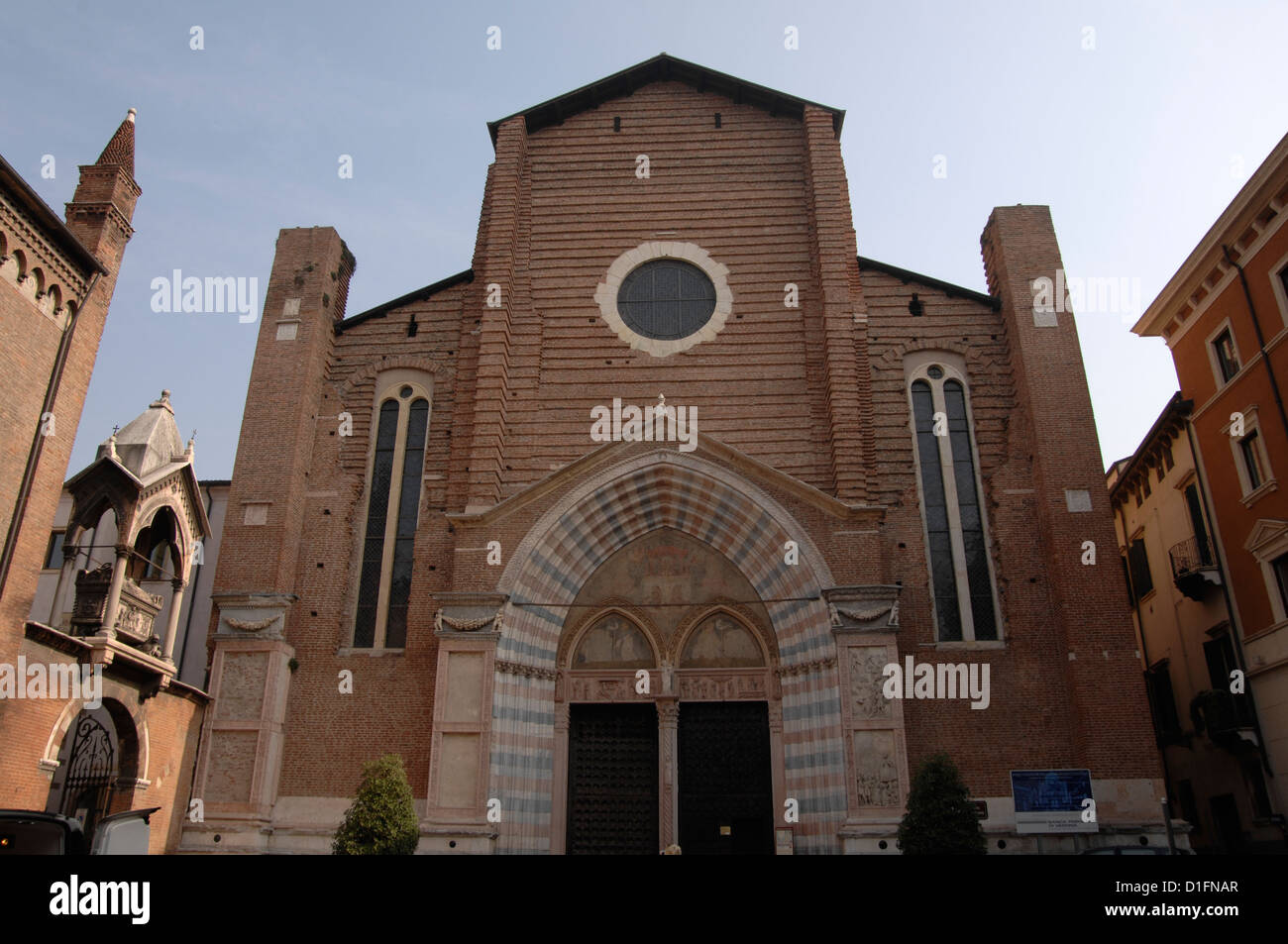 L'église de Santa Anastasia, Vérone, Italie Banque D'Images