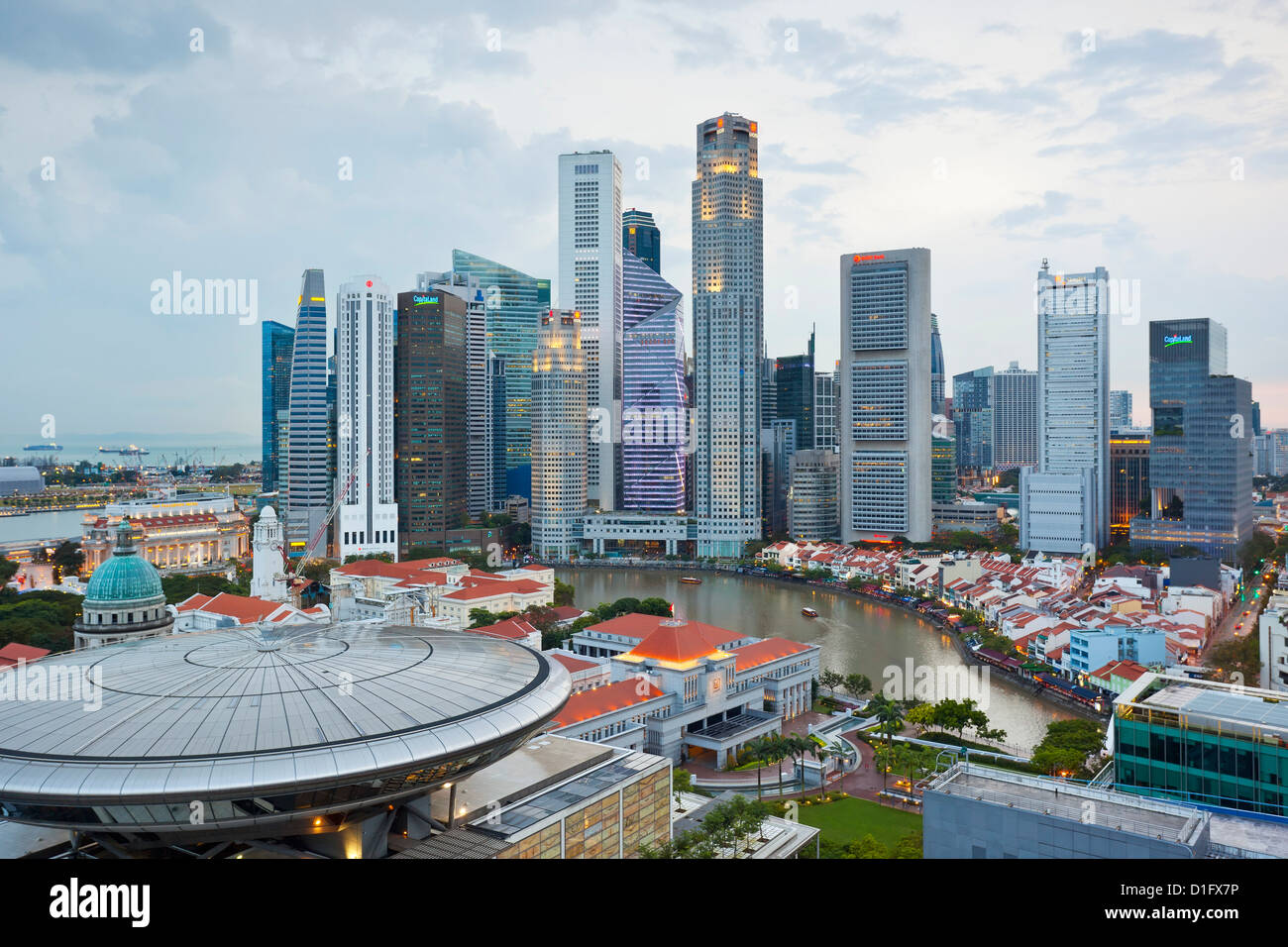 Skyline et le quartier financier, à l'aube, à Singapour, en Asie du Sud-Est, l'Asie Banque D'Images Skyline et le quartier financier, à l'aube, à Singapour, en Asie du Sud-Est, l'Asie Banque D'Images