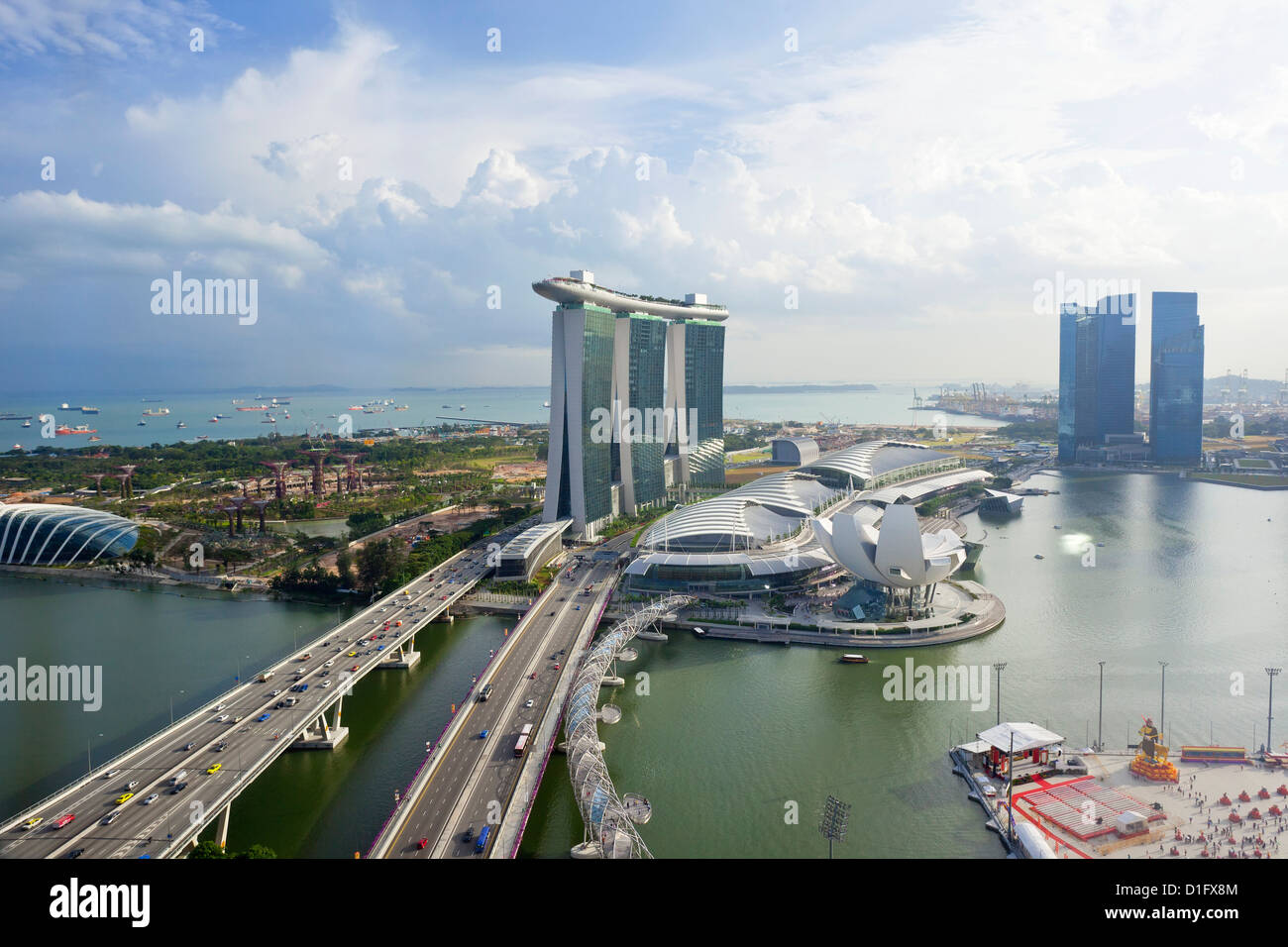 L'Helix Bridge et Marina Bay Sands, Singapour Marina Bay, à Singapour, en Asie du Sud-Est, l'Asie Banque D'Images